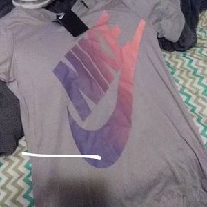 Nike T-shirt